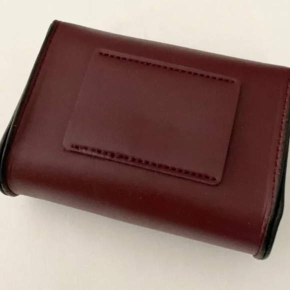 *ONLY ONE LEFT!! Trendy 3-in-1 Crossbody Bag, NWT - Picture 10 of 10